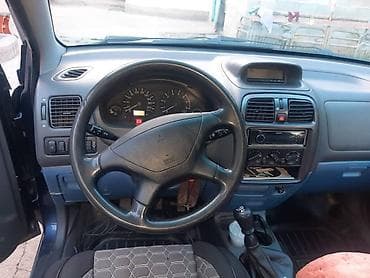 Транспорт: Mitsubishi Space Star: 2000 г., Механика, Бензин, Минивэн — 7