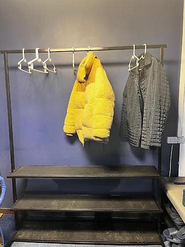 витриный стол: Продаю мебель, 6 кушеток для массажа, 4 стандартные, 2 чуть больше. 6 — 5