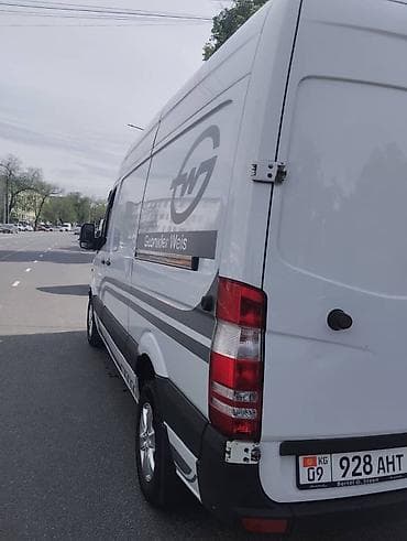 прожектор на спринтер: Mercedes-Benz Sprinter (длинная и высокая база), белый фургон — 2