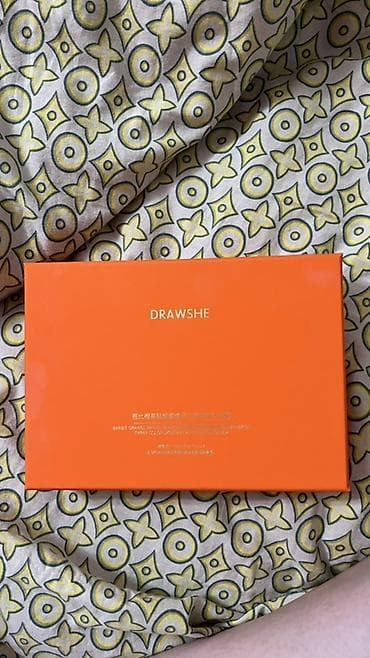Кушон DR AWSHE (Drawshe) в подарочном наборе. Причина продажи: не