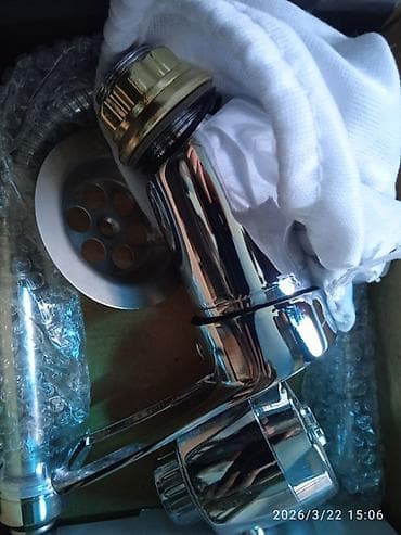 заборная головка: Смеситель для умывальника с гигиеническим душем (бренд DIONIS, модель — 1