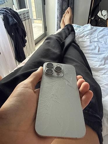 IPhone 15 Pro, Б/у, 128 ГБ, Natural Titanium, Защитное стекло, Чехол, Кабель, 90 %
