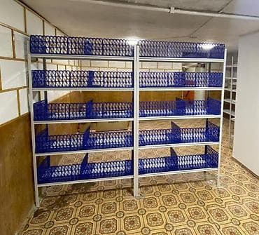 Офисные полки: Металлический стеллаж - Модульная система хранения для магазина — 1
