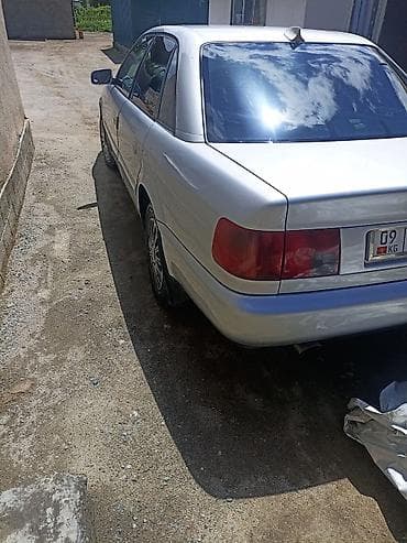 Audi: Audi A6: 1994 г., 2 л, Механика, Бензин, Седан — 3