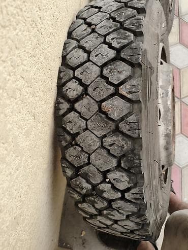 Колеса в сборе 215 / 75 / R 17.5, Б/у, Грузовики/Автобусы, Железные, отверстий - 6