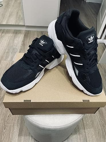 Мужская обувь: Мужские кроссовки, 42, 42.5, Adidas, Новый, цвет - Черный, Самовывоз — 1