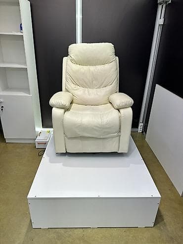 Реклайнер, цвет - Бежевый