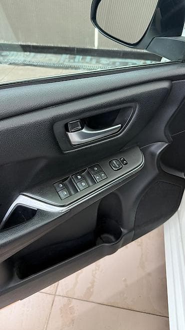 prius v: Toyota Camry: 2016 г., 2.5 л, Типтроник, Бензин, Седан — 9