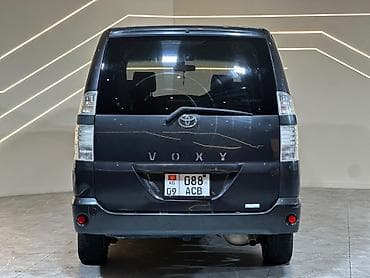 дверные обшивки гольф 2: Toyota Voxy: 2003 г., 2 л, Автомат, Бензин, Минивэн — 4
