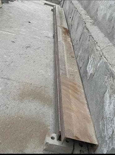 Баасы метрине жазылган!!! Бироо 1700 сомбу деген - КАРАНГЫ суроону