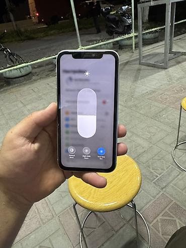 бу монитор samsung: IPhone 11, Б/у, 64 ГБ, Белый, Чехол, 65 % — 7