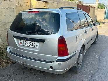 Ford Focus: 2002 г., 1.8 л, Механика, Бензин, Универсал — 2