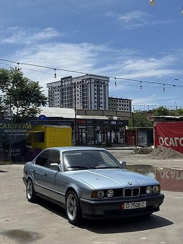 BMW 5 series: 1990 г., 2.8 л, Кол менен иштөөчү, Бензин, Седан