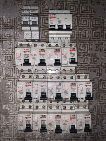 электронные часы для дома: Автоматические выключатели, Новый — 1