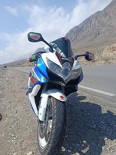кабина мото: Спортбайк Suzuki, 600 куб. см, Бензин, Взрослый, Б/у — 1