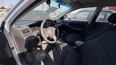 Транспорт: Toyota Corolla: 2004 г., 1.8 л, Ручные, Бензин, Седан — 7