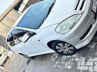 Продажа авто: Toyota Ipsum: 2002 г., 2.4 л, Автомат, Бензин, Минивэн — 1