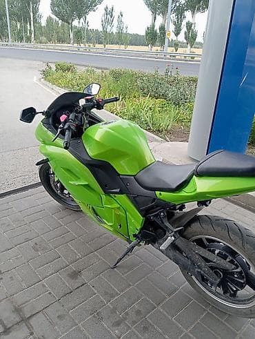 Спортбайк Kawasaki, 350 куб. см, Электро, Взрослый, Б/у — 2