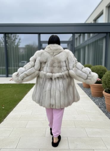 платья из панбархата на шифоне для полных: Шуба, Песец, Короткая модель, Германия, 8XL — 1