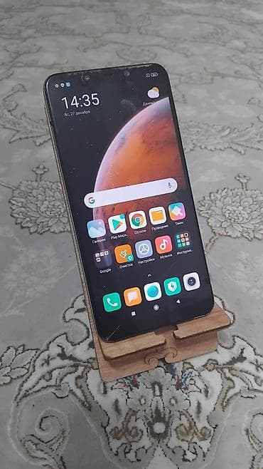 Техника жана электроника: Poco Pocophone F1, Колдонулган, 128 ГБ, түсү - Кара, 2 SIM — 1