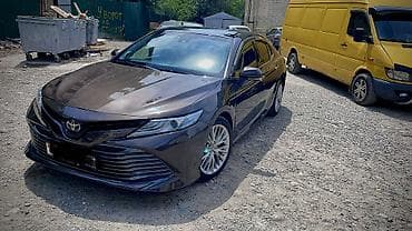 Toyota Camry: 2018 г., 2.5 л, Автомат, Бензин, Седан