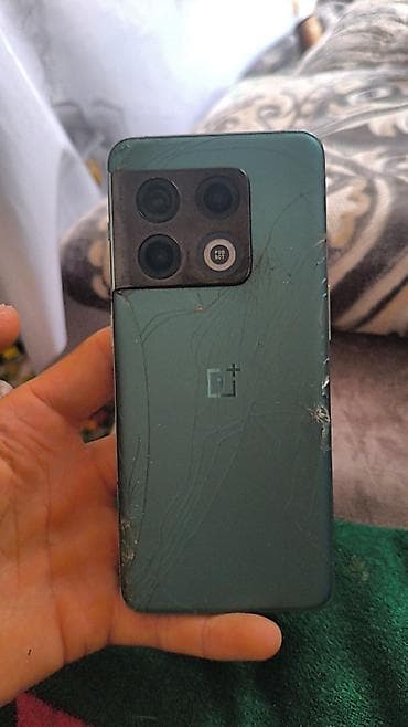 OnePlus 10 Pro, Б/у, 256 ГБ, цвет - Зеленый, 2 SIM — 1