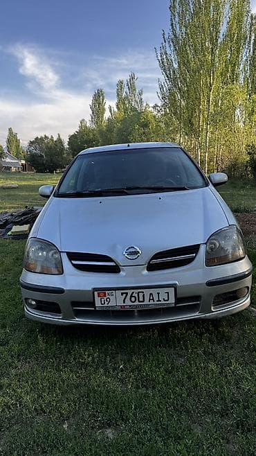 Nissan Almera Tino: 2002 г., 1.8 л, Механика, Бензин, Хэтчбэк
