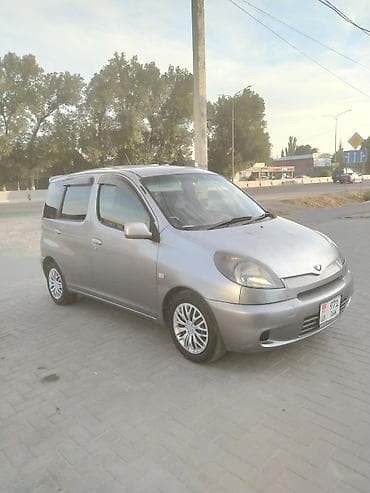 Транспорт: Toyota Funcargo: 2002 г., 1.3 л, Автомат, Бензин, Универсал — 2