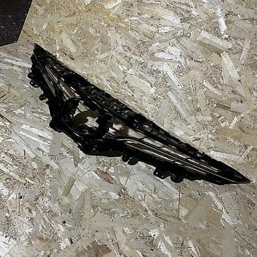 сиденья nexia: Решетка радиатора Toyota — 1