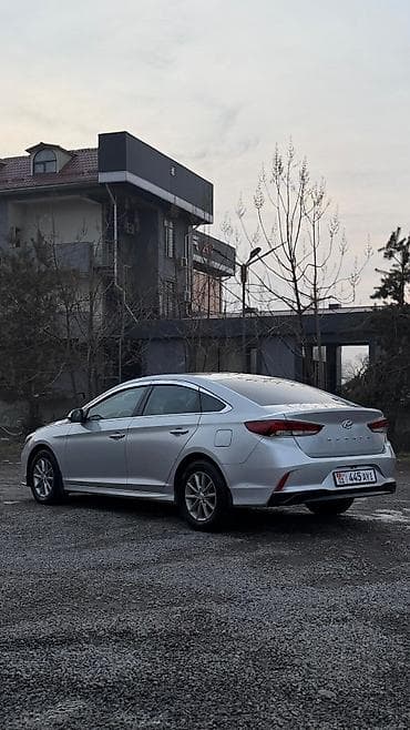Продажа авто: Hyundai Sonata: 2022 г., 2 л, Автомат, Газ, Седан — 4