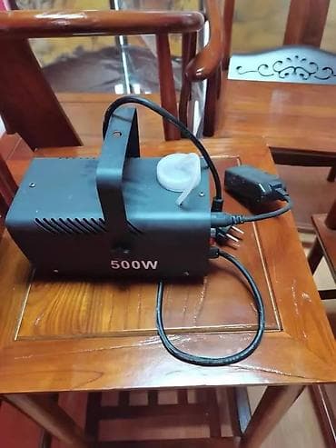 Тигүү цехтери үчүн жабдуулар: Сухой туман Цена:2500+вес(1кг-3$) Это дымовая машина с RGB-подсветкой — 2