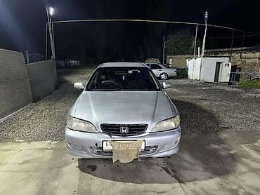 Транспорт: Honda Accord: 2001 г., 1.8 л, Автомат, Бензин, Седан — 1