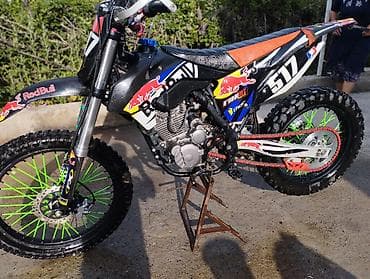 бу трицикл: Мотокроссовый мотоцикл эндуро с гоночным оформлением Red Bull/AMSOIL — 3