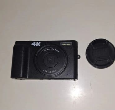 Черная цифровая камера с поддержкой разрешения 4K, оснащенная