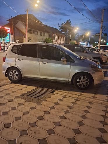 Honda Fit Aria: 2003 г., Автомат, Бензин, Седан