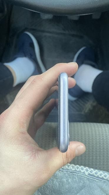 Realme: IPhone 11, 64 ГБ, 74 % — 5