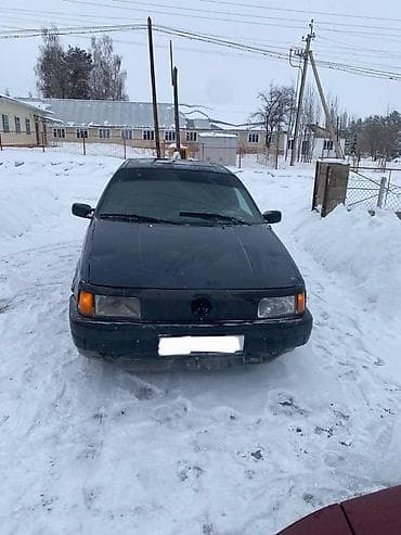 Volkswagen Passat: 1992 г., 1.9 л, Кол менен иштөөчү, Дизель, Седан — 2