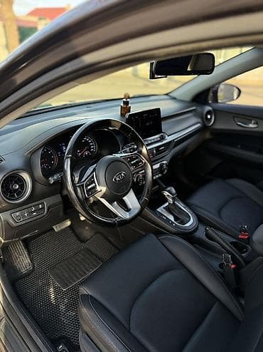 не пользуюсь: Kia K3: 2019 г., 1.6 л, Вариатор, Бензин, Седан — 8