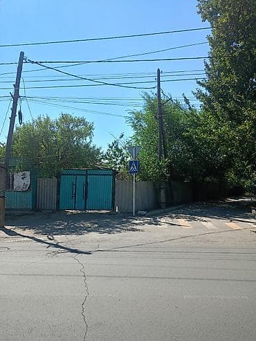 сдаю кухню: Полдома с двором и входом с улицы через калитку и распашные ворота из — 7