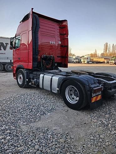 вольво кенгуратник: Тягач, Volvo, Тентованный — 4