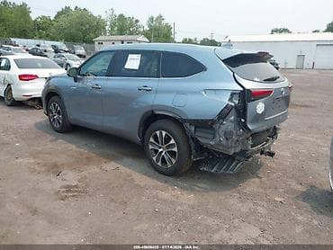 low ll: Toyota Highlander: 2021 г., 2.5 л, Автомат, Гибрид — 5