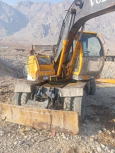 Экскаватор, Volvo, Колесный at lalafo.kg Экскаватор, Volvo, Колесный