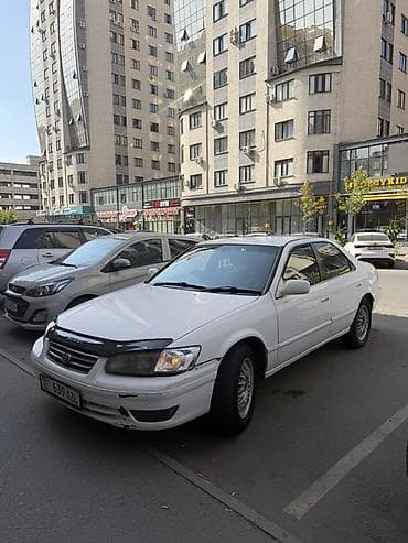 Toyota Camry: 2001 г., 2.2 л, Автомат, Бензин, Седан — 2