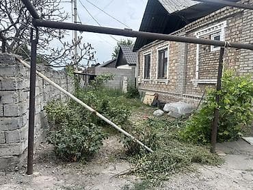 Продаётся земельный участок с жилым домом и хозяйственными — 3