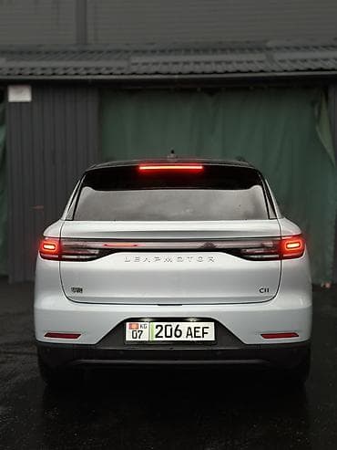 электромобиль лабо: JMEV : 2024 г., Электромобиль, Кроссовер — 5