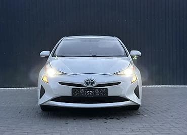 Toyota Prius: 2016 г., 1.8 л, Вариатор, Гибрид, Лифтбек