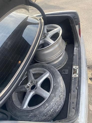 на грузовое авто: Литые Диски R 17 AMG, Комплект, отверстий - 5, Б/у — 1