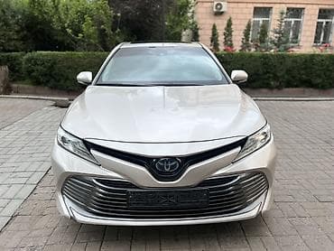 crown 2018: Toyota Camry: 2018 г., 2.5 л, Вариатор, Гибрид, Седан — 5