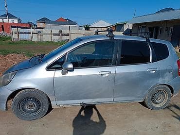 шина 13 на матиз: Honda Fit: 2002 г., 1.3 л, Ручные, Бензин, Хэтчбэк — 5