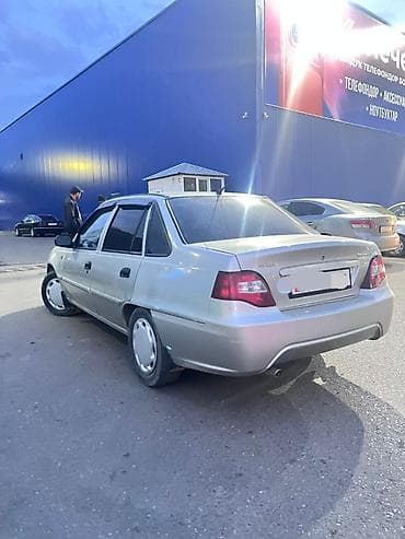 camry 1997: Daewoo Nexia: 2008 г., 1.5 л, Робот, Бензин, Седан — 4